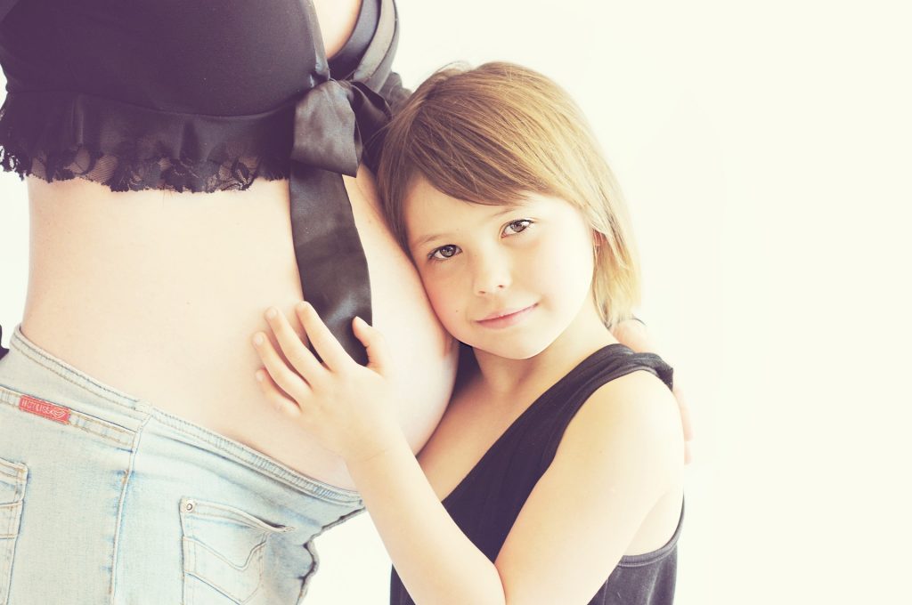 5 najczęstszych dolegliwości ciążowych — jak sobie z nimi zacząć radzić?